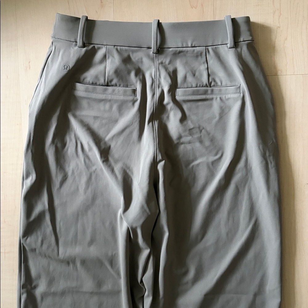 Daydrift High-Rise Straight-Leg Trouser Regular - Picture 9 of 10
